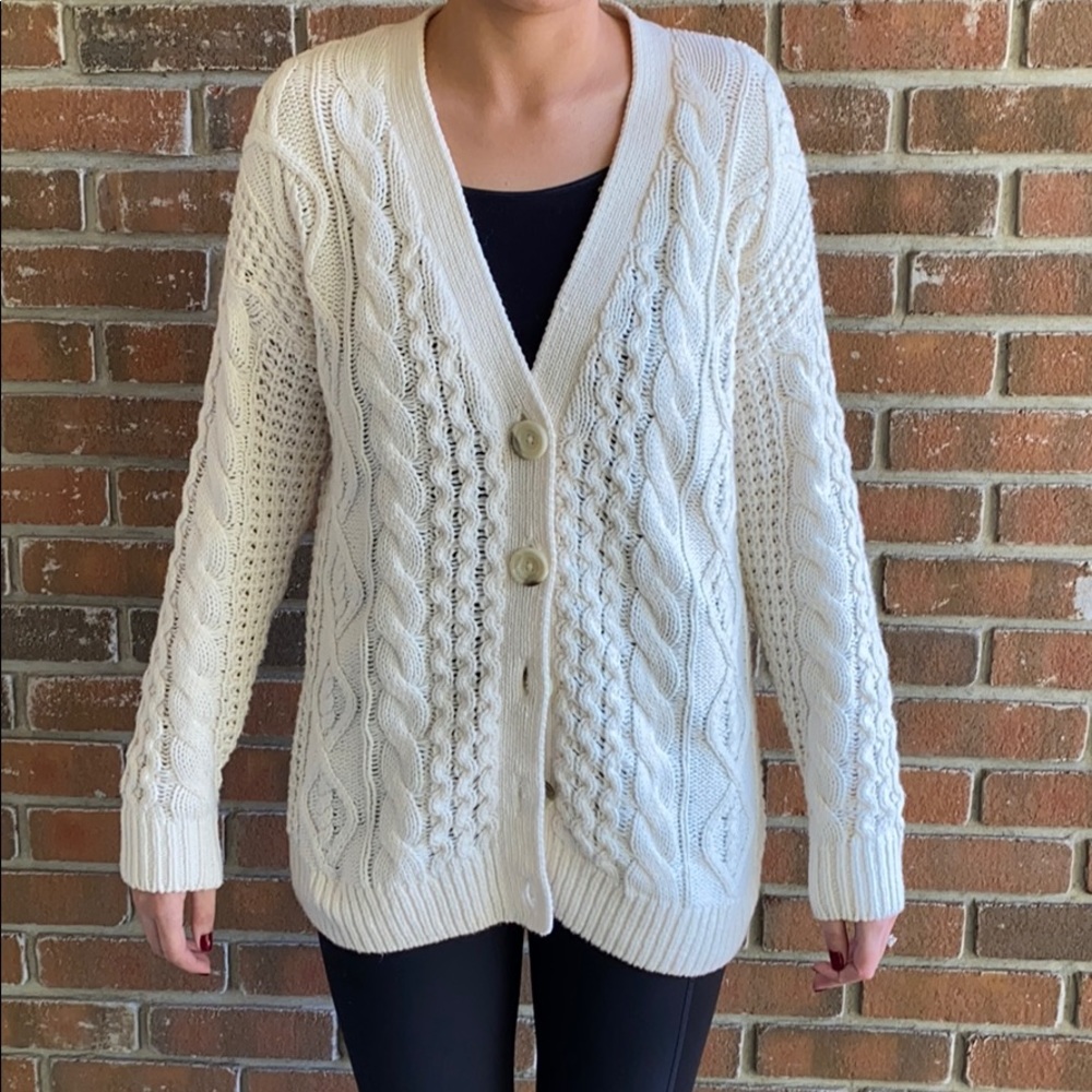 Abercrombie & Fitch knit cardigan size S